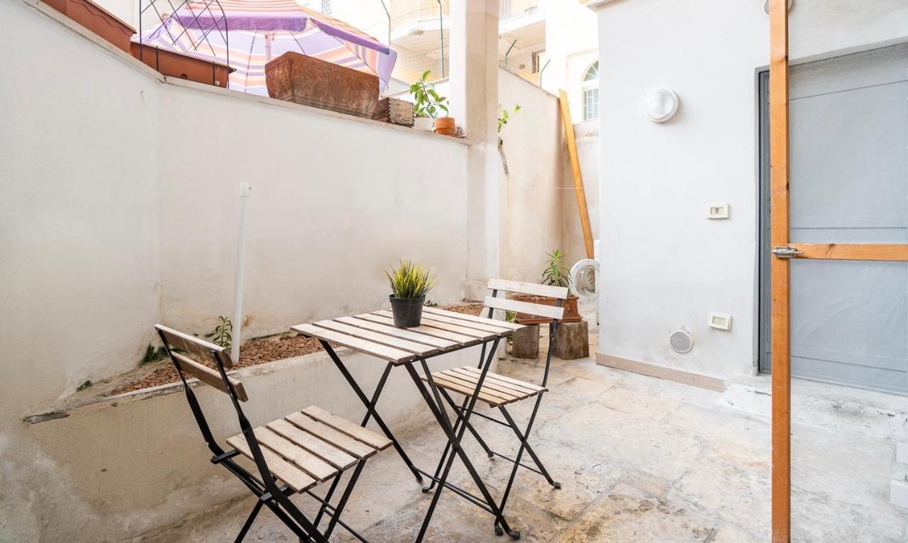 Quintino Apartment Bari Eksteriør bilde