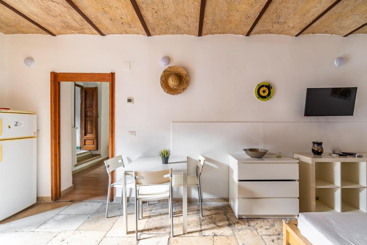 Quintino Apartment Bari Eksteriør bilde